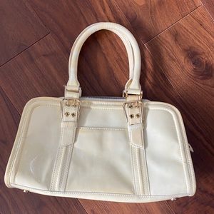 [Enzo Angiolini] Patent Yellow Leather Purse